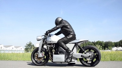 ETHEC: l’elettrica a due ruote motrici - VIDEO
