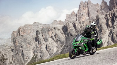 Kawasaki Z1000SX: indole turistica - FOTO