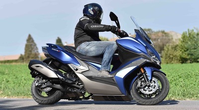 Kymco Xciting S 400: le foto in azione