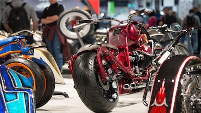 In 220.000 a Intermot