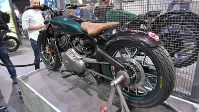 Royal Enfield KX: le FOTO