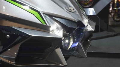 Kawasaki H2 SX SE +: le FOTO
