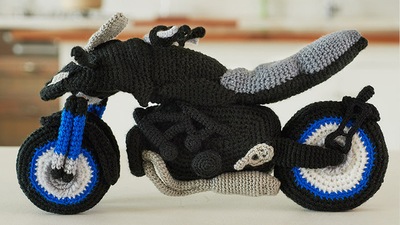 Yamaha insegna a fare una Niken a maglia -VIDEO