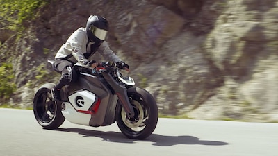 BMW Vision DC Roadster - IL VIDEO