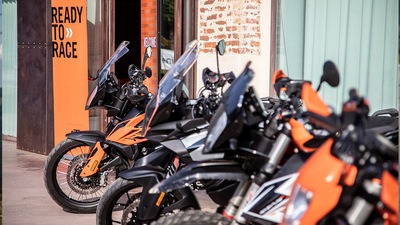 KTM Orange Juice: buona la prima LE FOTO