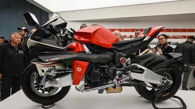 Bimota TESI H2, la supersportiva a EICMA 2019: FOTO