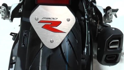 EICMA LIVE 2019: BMW F 900 R VIDEO