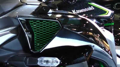 EICMA LIVE 2019 Kawasaki ZH2 VIDEO