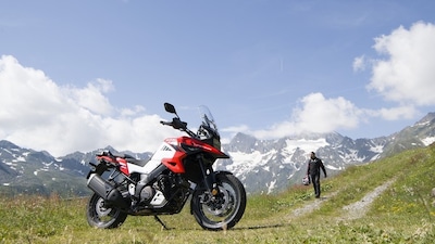 Suzuki V-STROM 1050XT Sakigake: FOTO