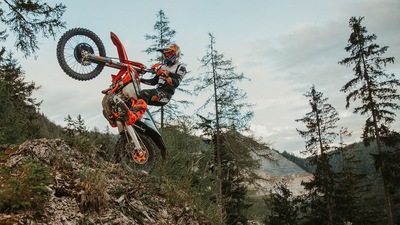 KTM tributo all’Enduro con la 350 EXC-F WESS - FOTO