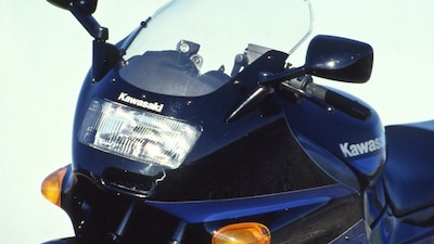 Rewind, Kawasaki ZZR 1100: la superdotata |FOTO