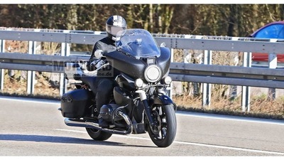 BMW R18 Transcontinental, le foto spia della tourer