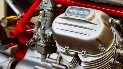 Moto Guzzi GCorse Classic 992 by Guareschi Moto