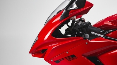 MV Agusta F3 Rosso 2021 FOTO
