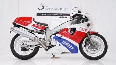 Yamaha FZR 750R OW01, la SBK all'asta