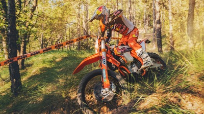 KTM 350 EXC-F Factory Edition 2022, la enduro è ancora più raffinata