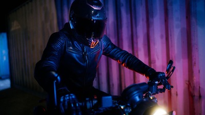 Shark presenta Spartan RS, primo casco ECE 22-06