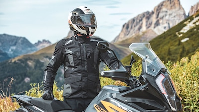 C5 il nuovo modulare 22-06 di Schuberth