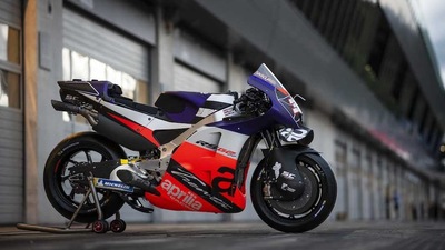 Aprilia, livrea dedicata ad Alex Gramigni