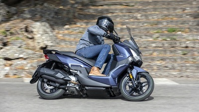 Sym Joyride 300, LE FOTO DELLA PROVA