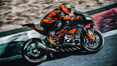 KTM RC 8C 2023, LE FOTO