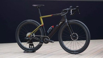 Lamborghini 3T Exploro Racemax x Huracán Sterrato