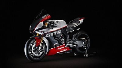 R1 GYTR PRO, le foto della 25th Anniversary Limited Edition