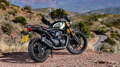 Triumph Speed 400 e Scrambler 400 X: la gallery del test