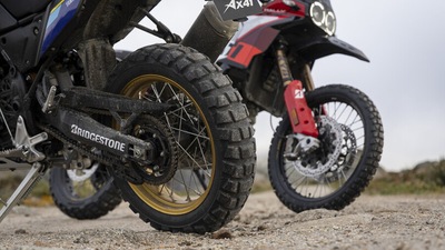 BRDIGESTONE AX41: le foto della prova