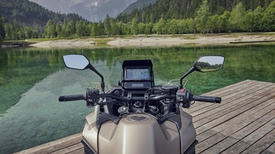 Honda NT1100 2025: le foto