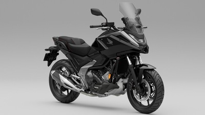 Honda NC750X 2025: le foto