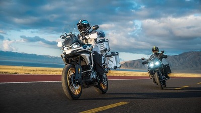 Cfmoto 700 MT ADV: LE FOTO