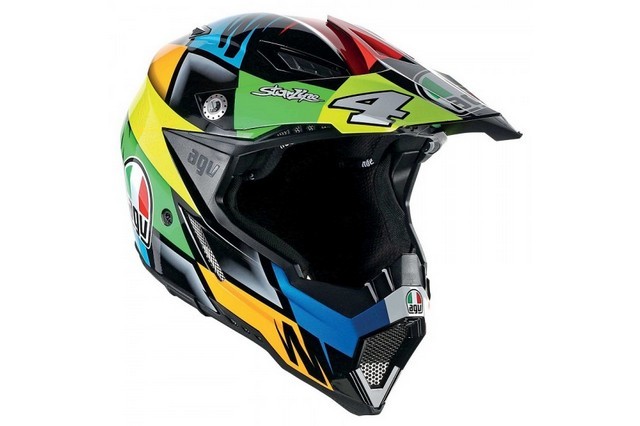 AGV AX-8 Evo ora anche replica Chareyre - News | InMoto.it