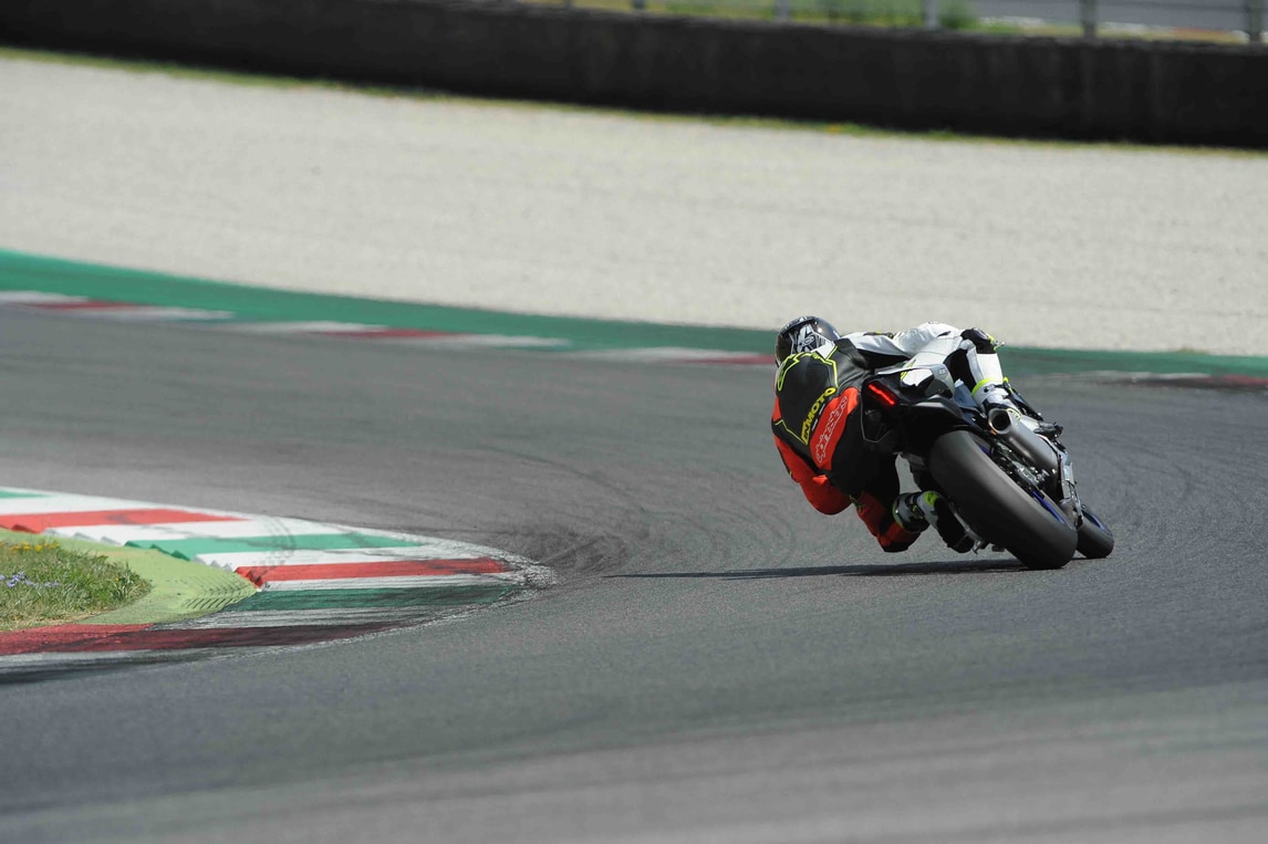 Pirelli Diablo Superbike SC3 la prova delle “slick” per tutti Foto InMoto.it