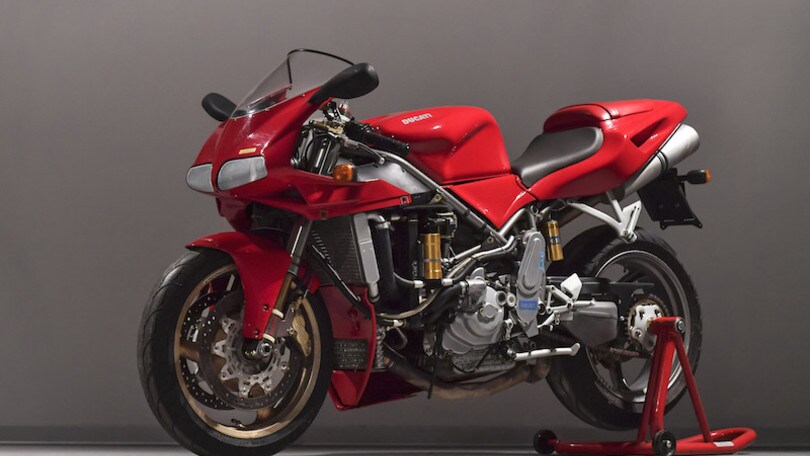 La 916 A Trazione Integrale L Idea Top Secret Di Ducati Inmoto