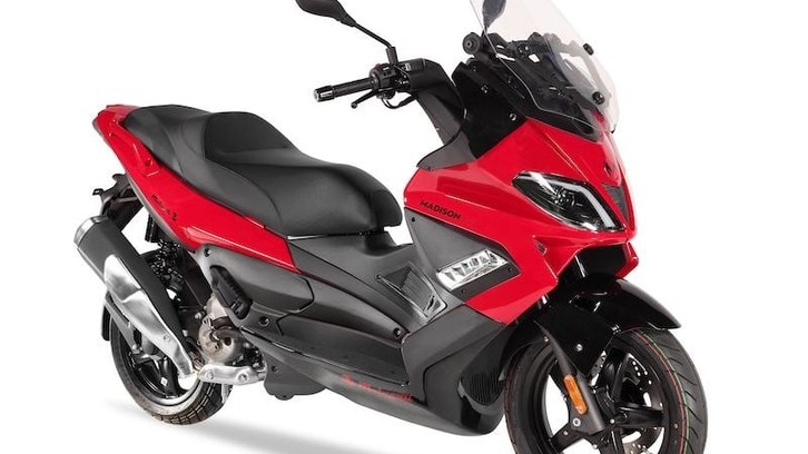 Malaguti Madison 300: promozione per i 90 anni del marchio