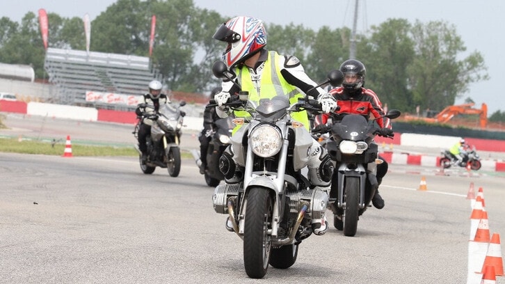 Corsi guida moto: tutto quello che c’è da sapere