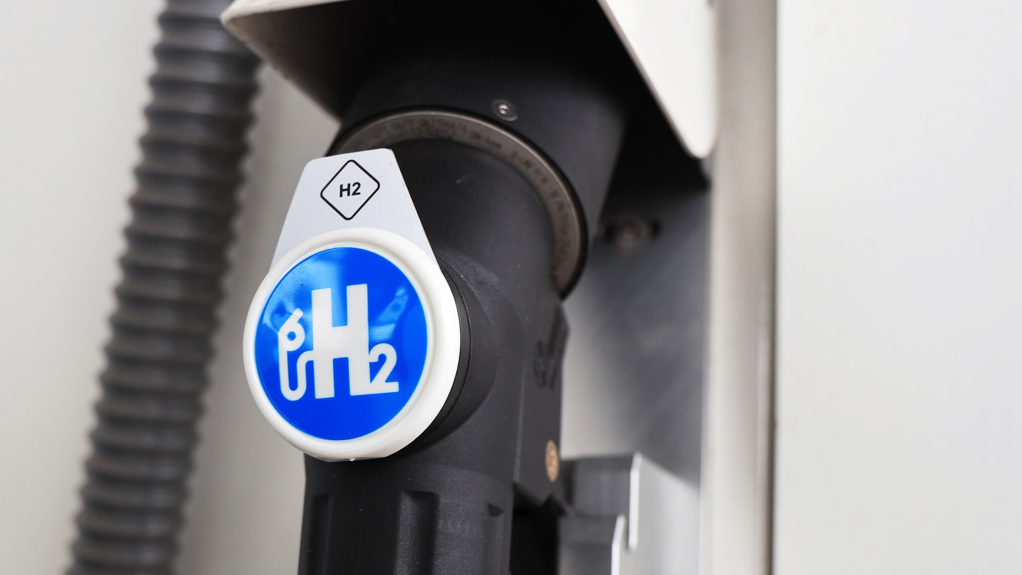 Motori a scoppio: l'elisir di lunga vita passa dall'idrogeno