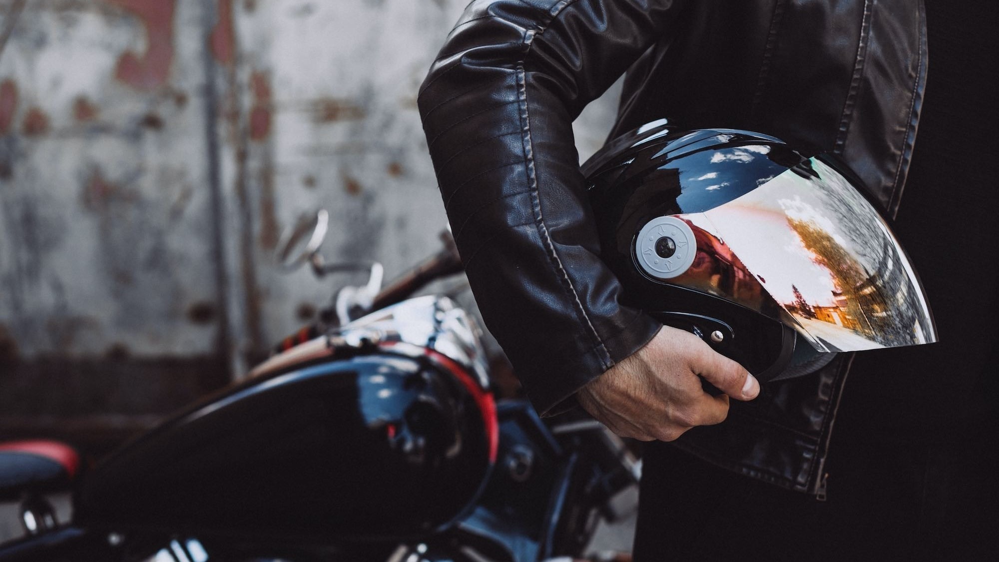 TOP 10, Come riconoscere un motociclista quando non è in moto