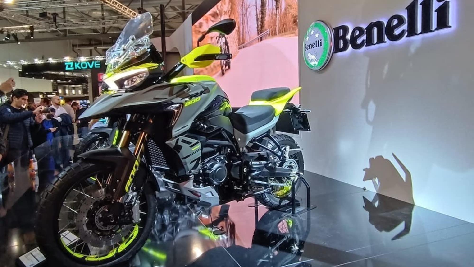 Nuova Benelli TRK 800: ed ora... all’arrembaggio - News | InMoto.it