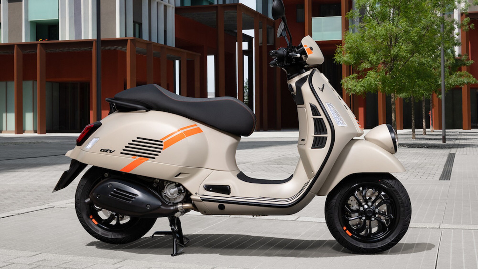 Vespa GTV 2023, quando il classico diventa sportivo