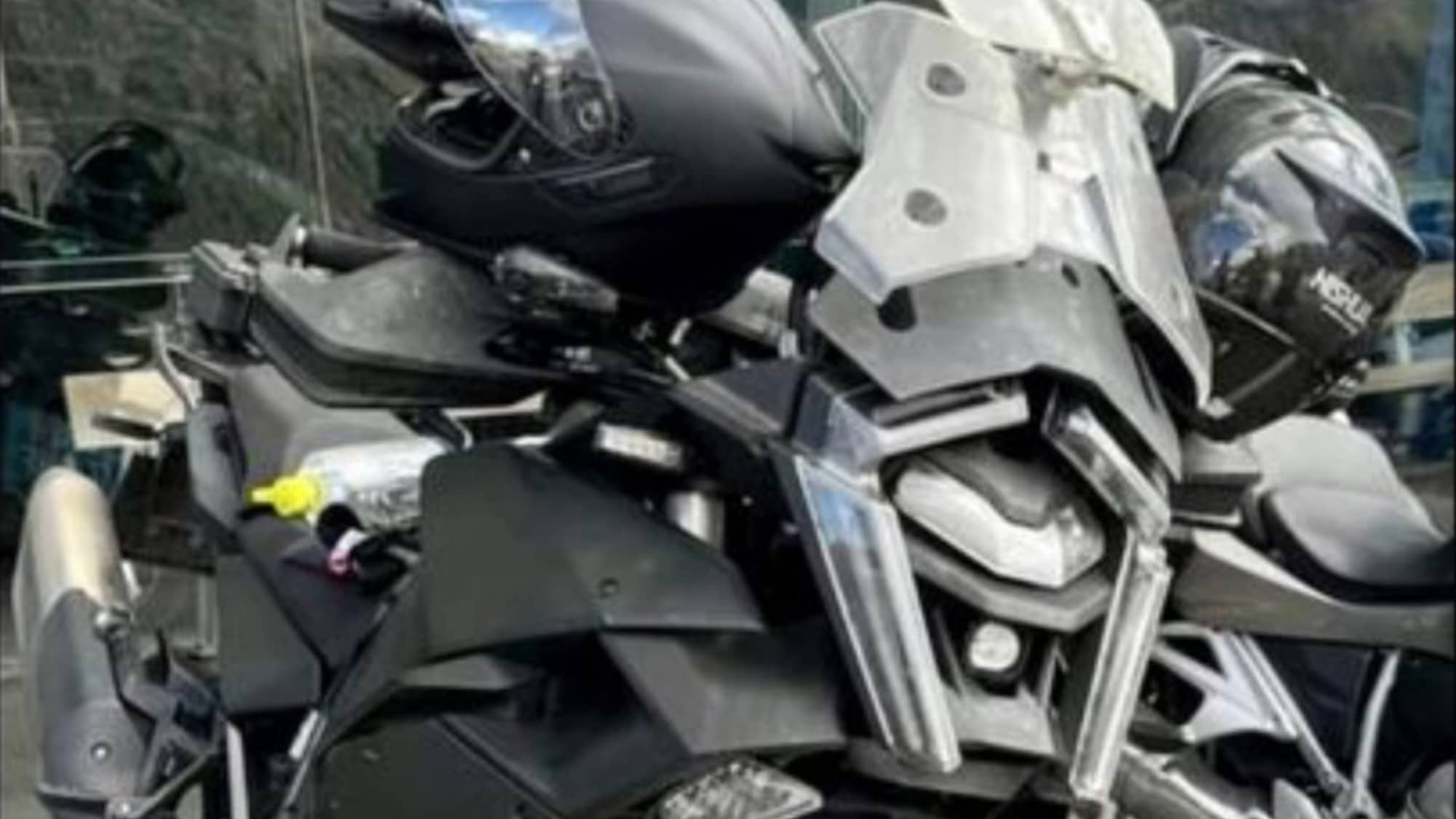 KTM Super Adventure: nuovo volto (e non solo) per il 2024