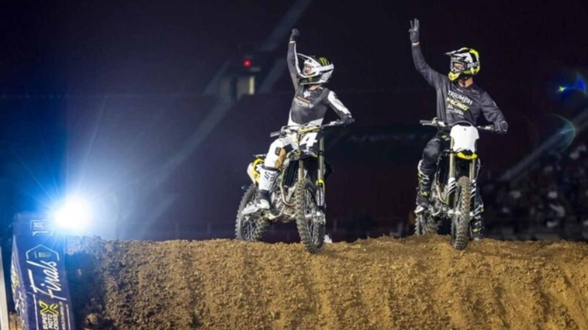 Triumph MX 250: passerella al SuperMotocross con Stanton e Carmichael