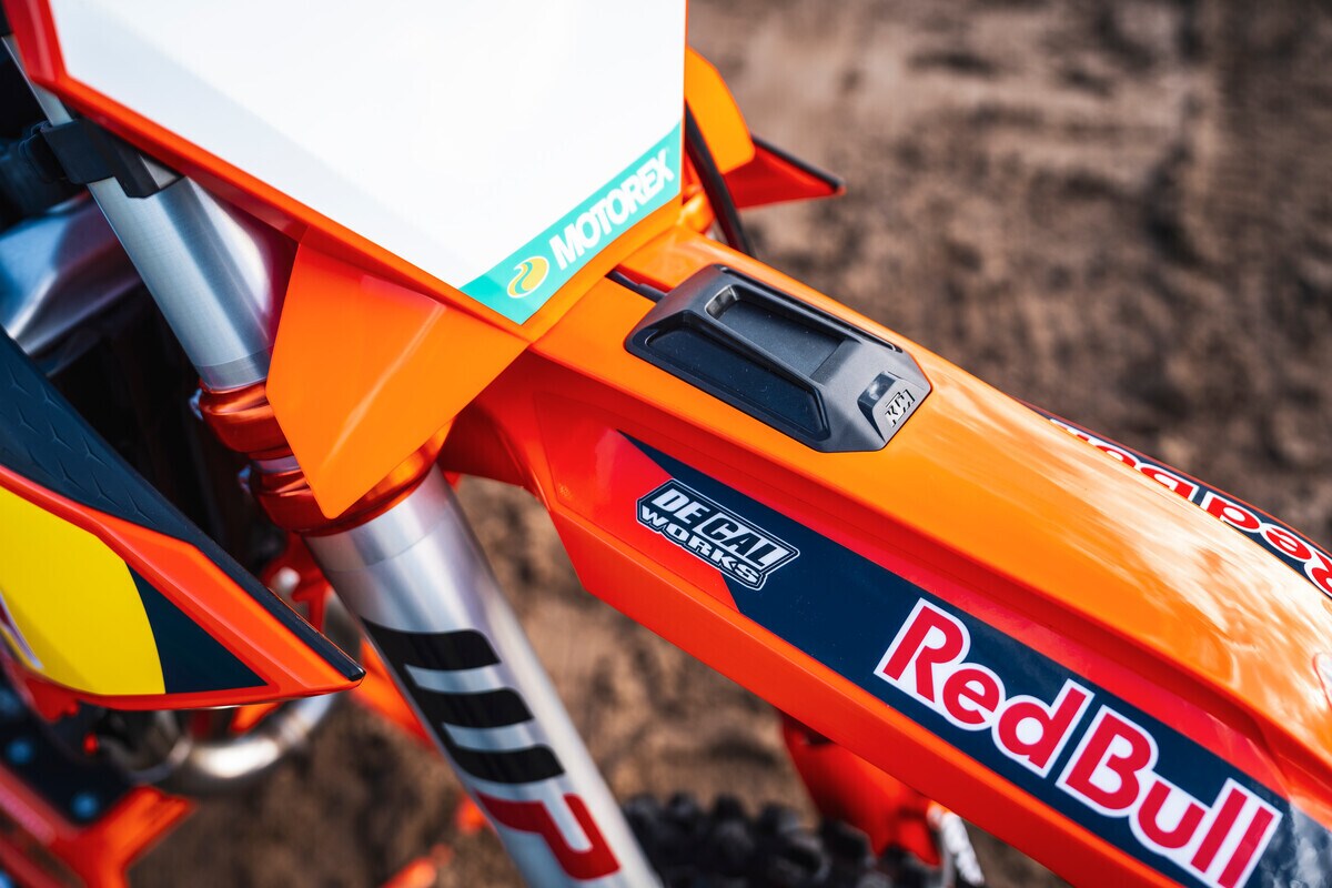 ktm-250-e-450-sx-f-factory-edition-semplicemente-racing-news-inmoto-it