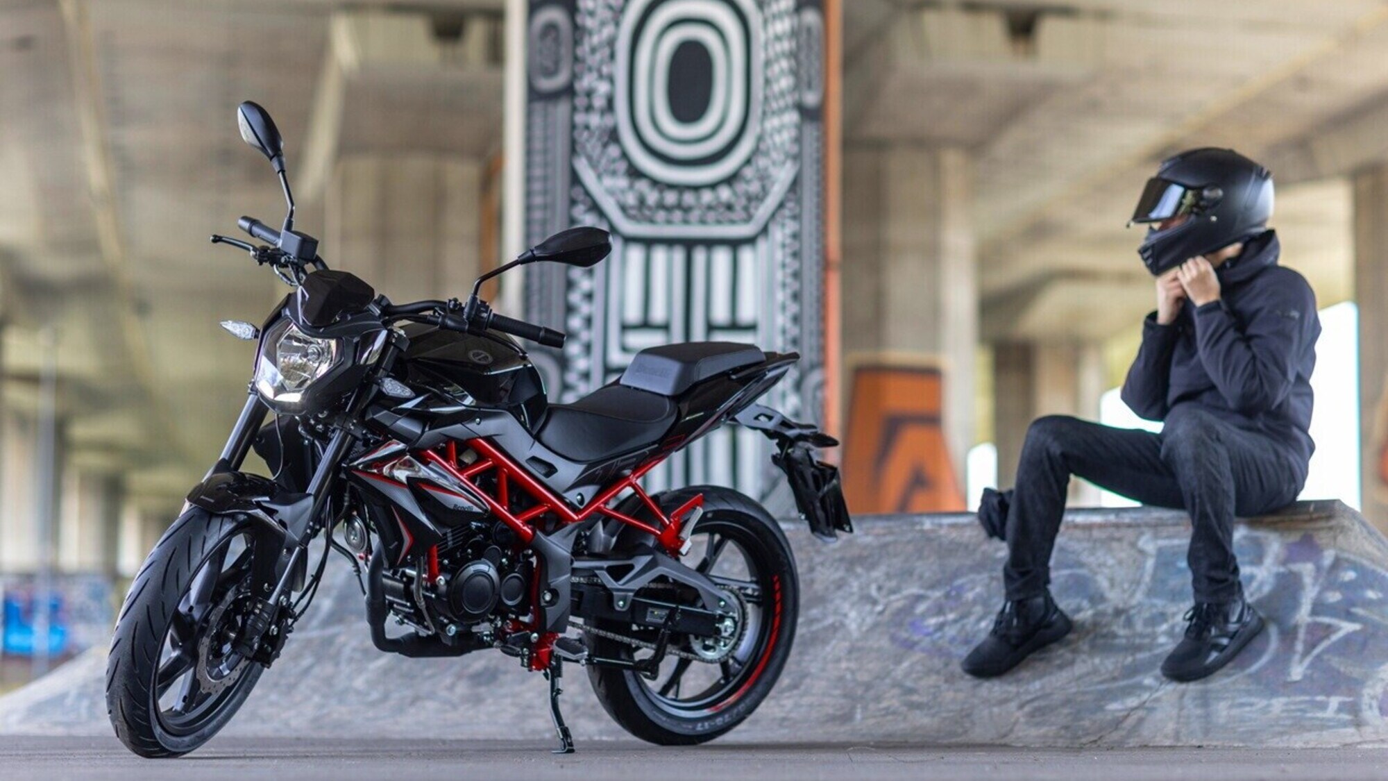Benelli, la BN 125 si aggiorna: le novità della piccola roadster