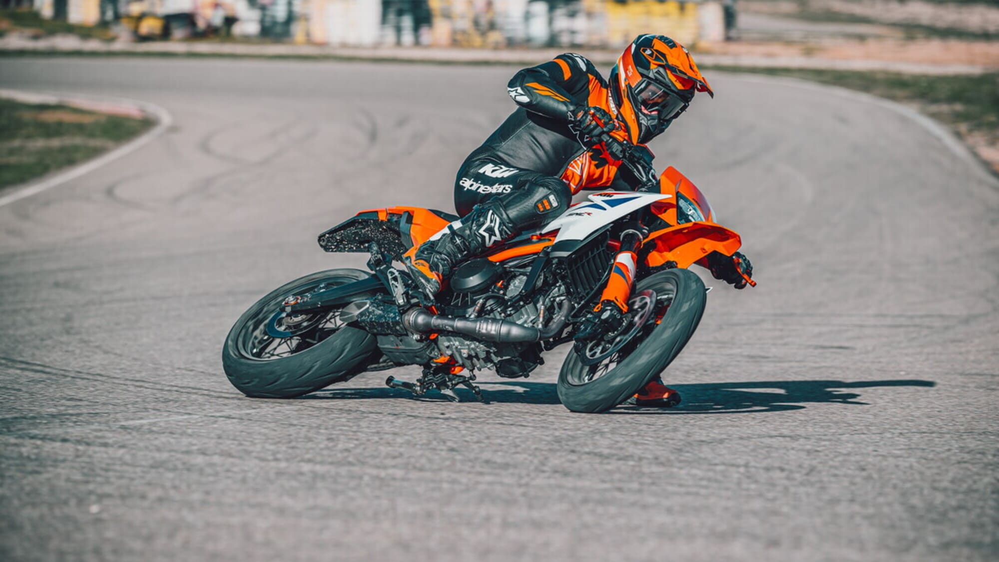 KTM, nuovi modelli 125 e 390: le date del debutto nelle concessionarie 