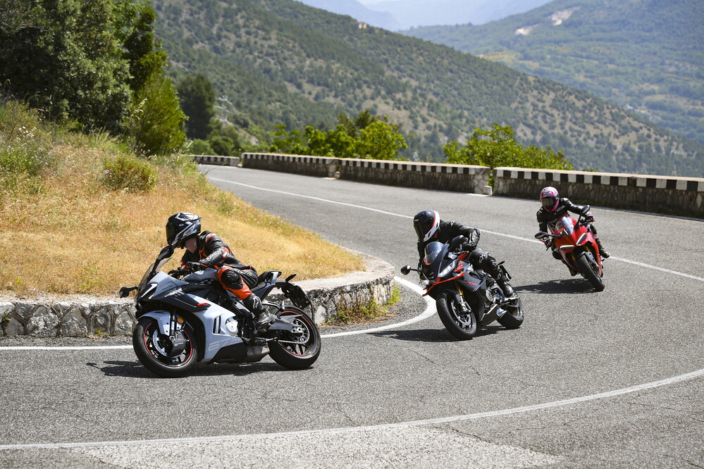 The Sport-bikes Arena: le sportive carenate della Comparativa