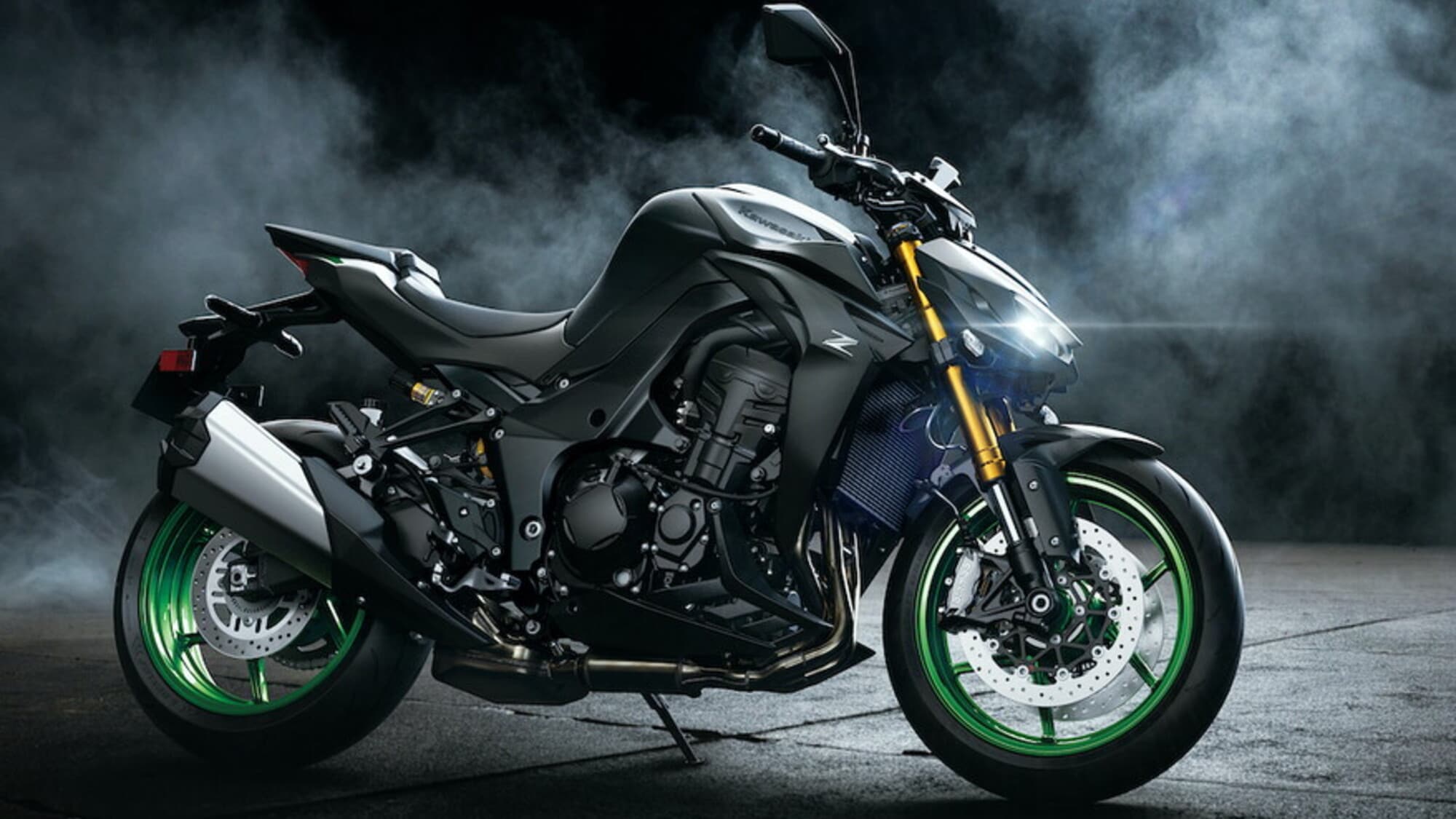 Kawasaki Z1100 e Z1100 SE: arrivano le nuove supernaked per il 2026 