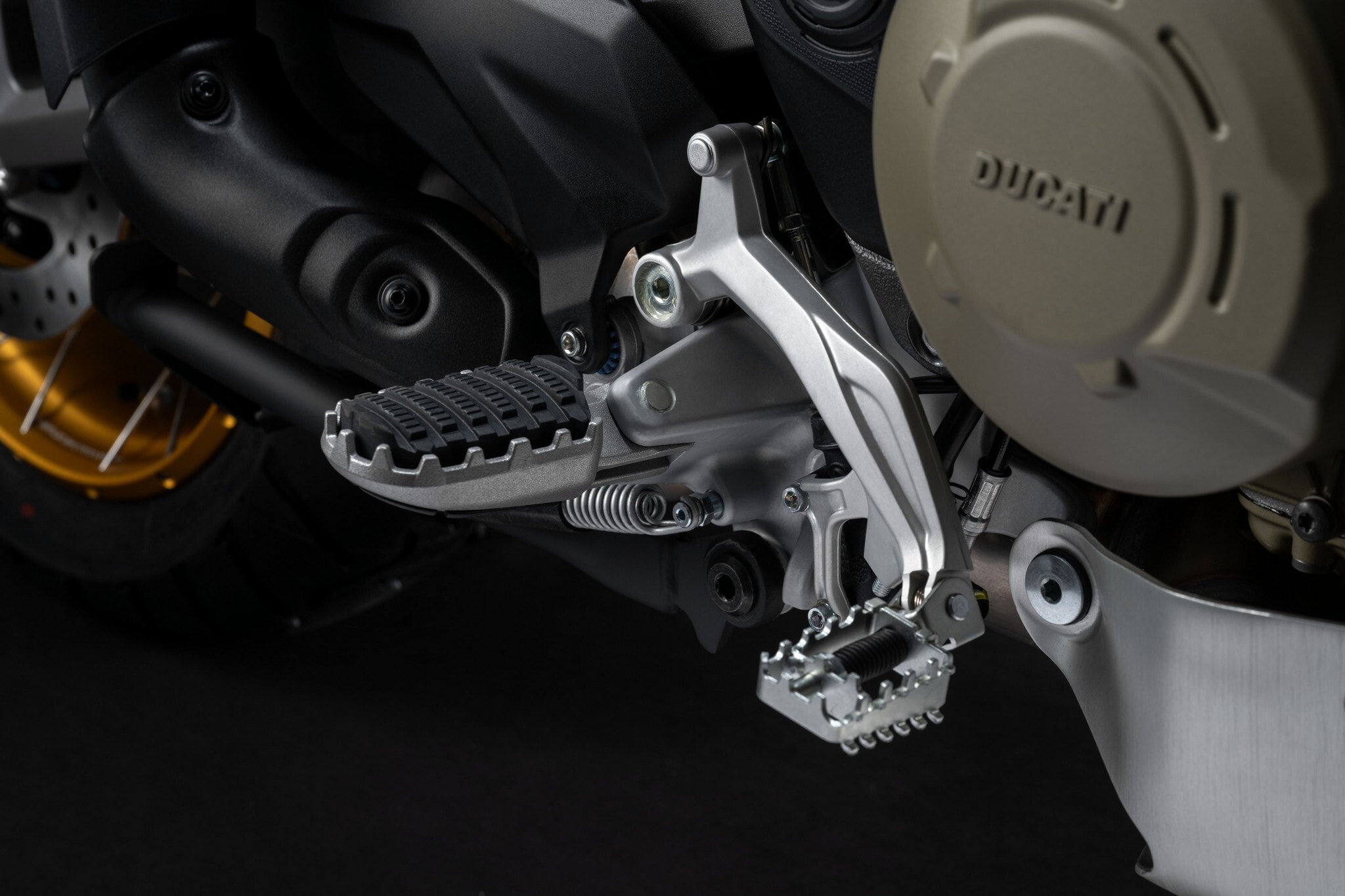 Ducati Multistrada V4 Rally 2026: le foto