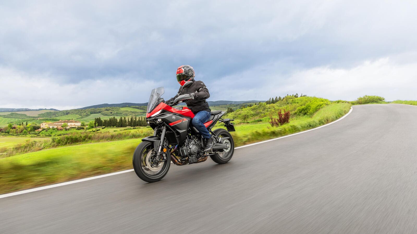 Yamaha Tracer 7 e 7 GT Y-AMT: le foto della versione 2026